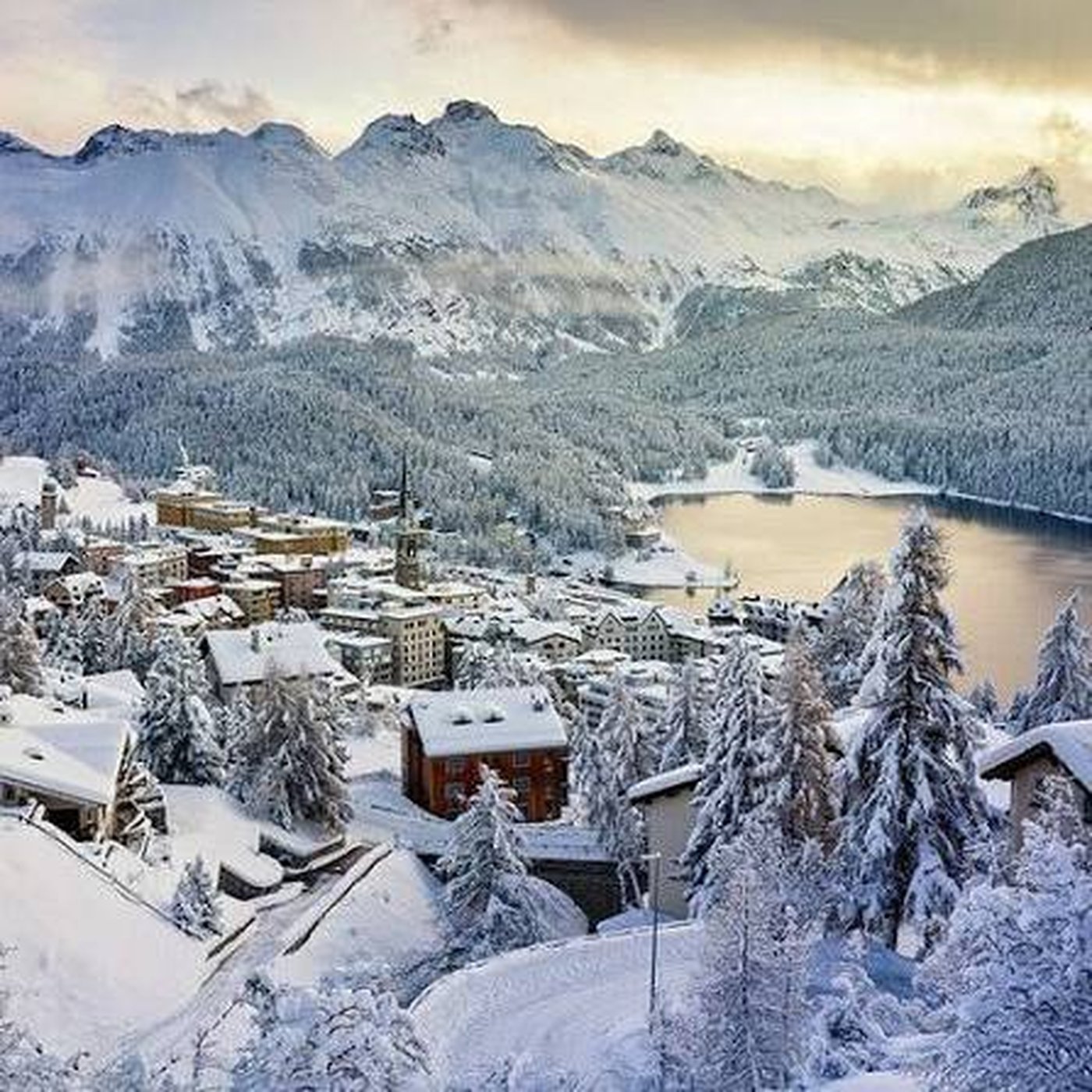 St. Moritz: vista da estação
